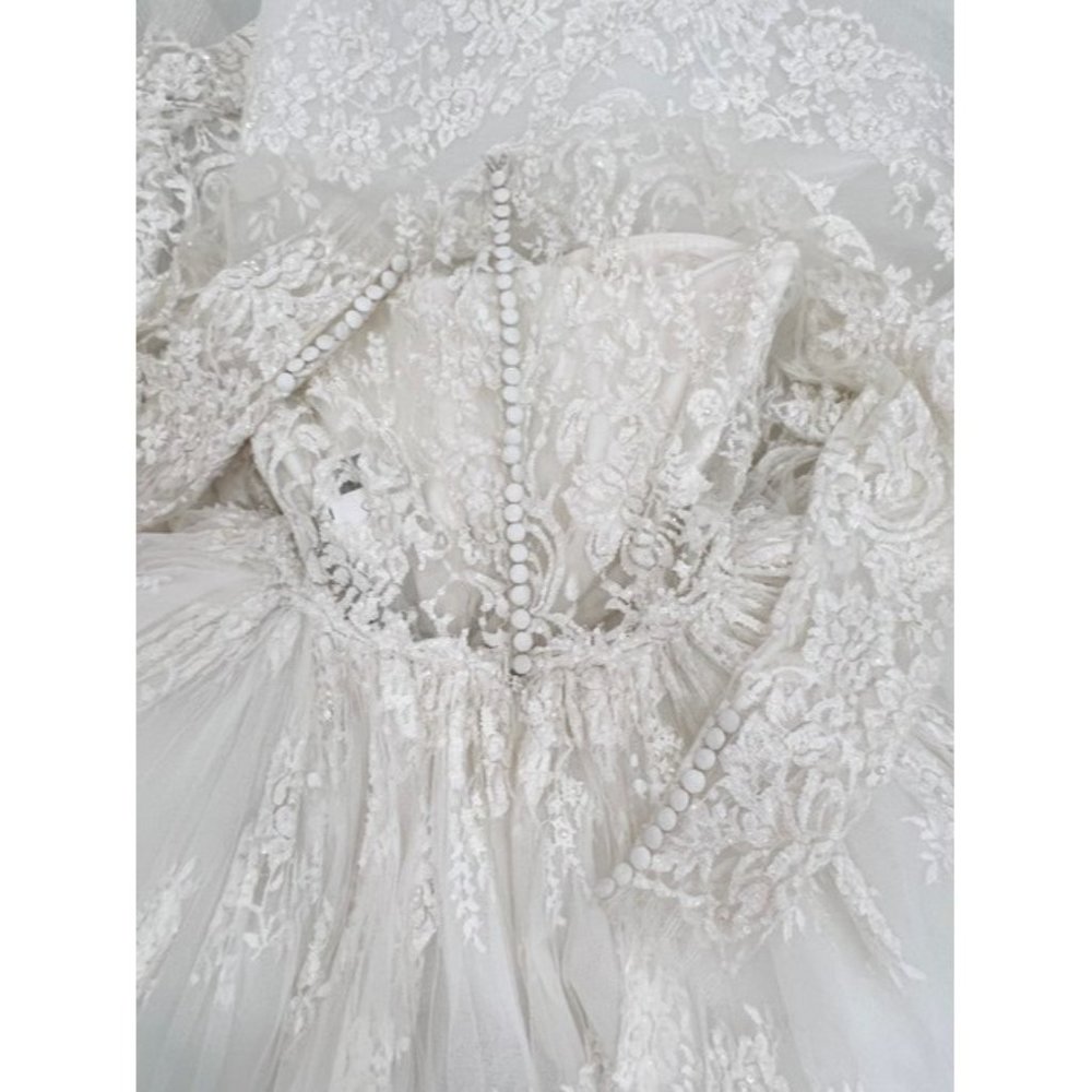 Zuhair Murad Christina Neck Bodice Gown S18 Wedding Dress US:8 - Picture 10 of 13